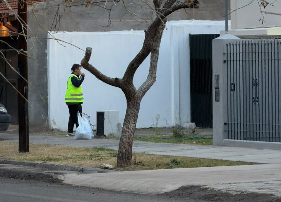 ALERTA SOBRE FALSOS EMPLEADOS QUE VENDEN BOLSAS DE CONSORCIO