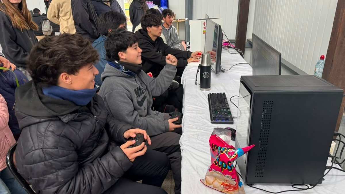 EL CIU EN MODO GAMER: CIENTOS DE CHICOS, JÓVENES Y ADULTOS EN EL SANRAGAME FEST