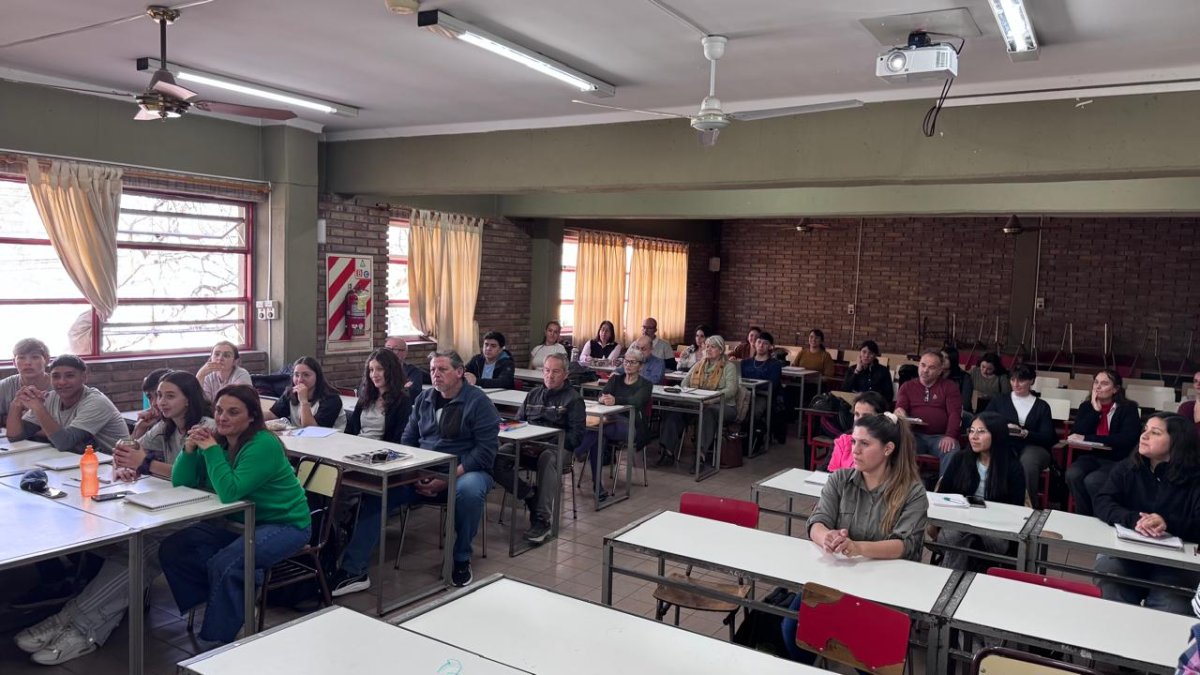 CON APOYO DEL MUNICIPIO, COMENZÓ EL DIPLOMADO EN ADMINISTRACIÓN DE COOPERATIVAS EN EL ITU